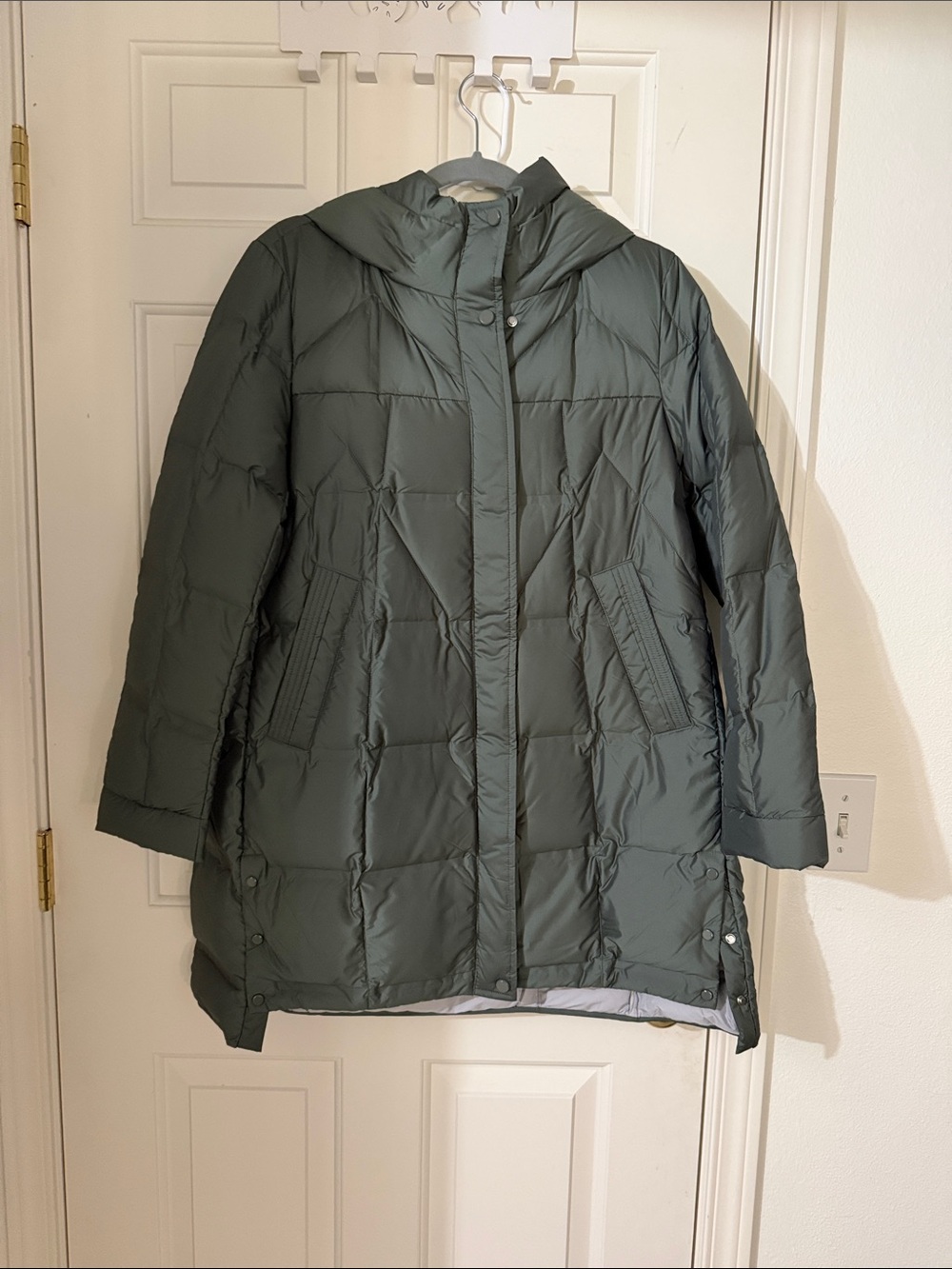 Women's Hooded Puffer Coat